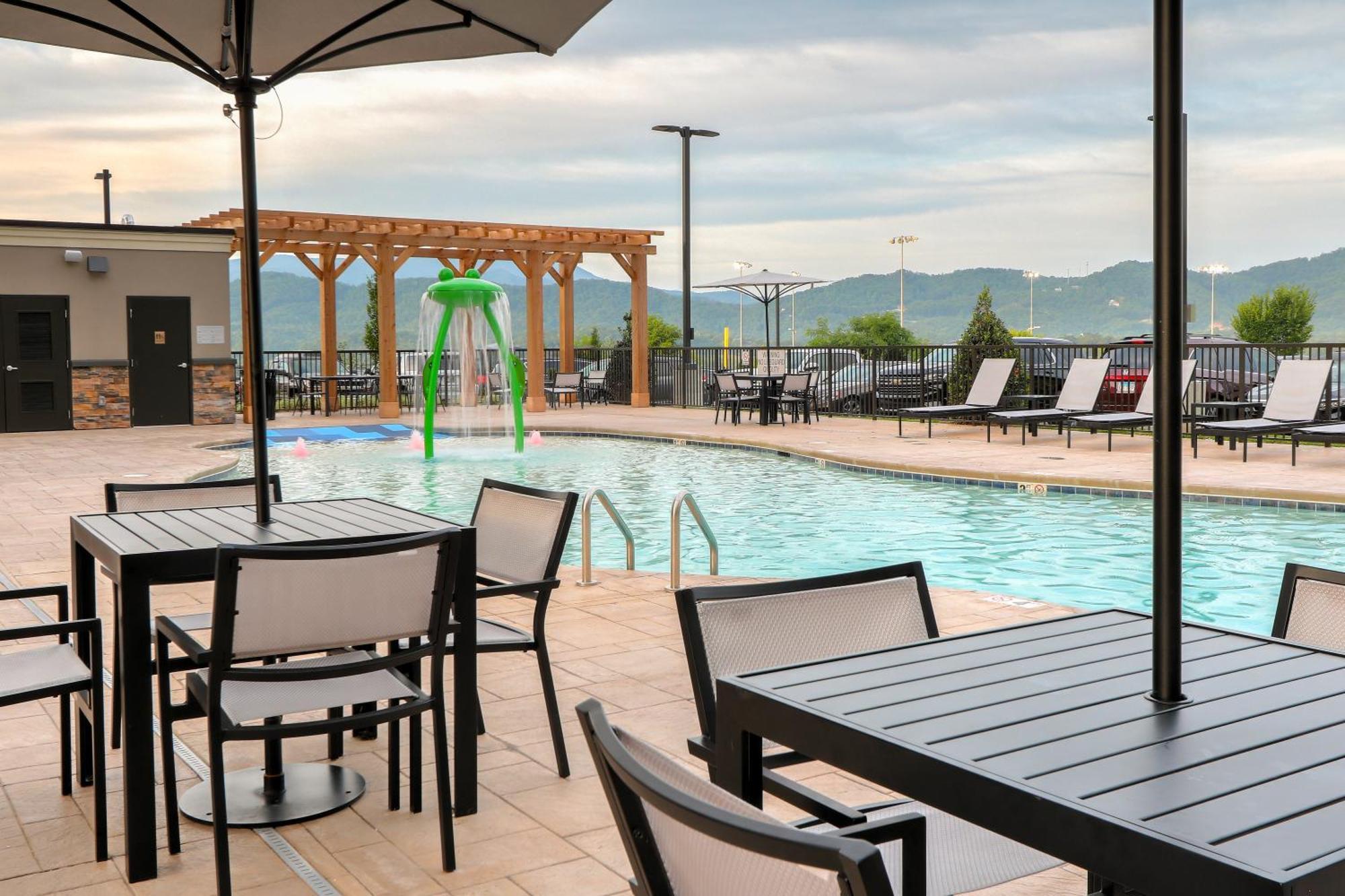 Staybridge Suites Pigeon Forge - Smoky Mtns By Ihg Exteriör bild